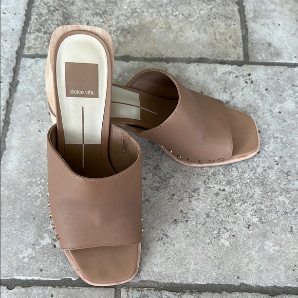 Dolce Vita Tan Mules Elegant Comfort GREAT DEAL LIKE NEW - Picture 4 of 11